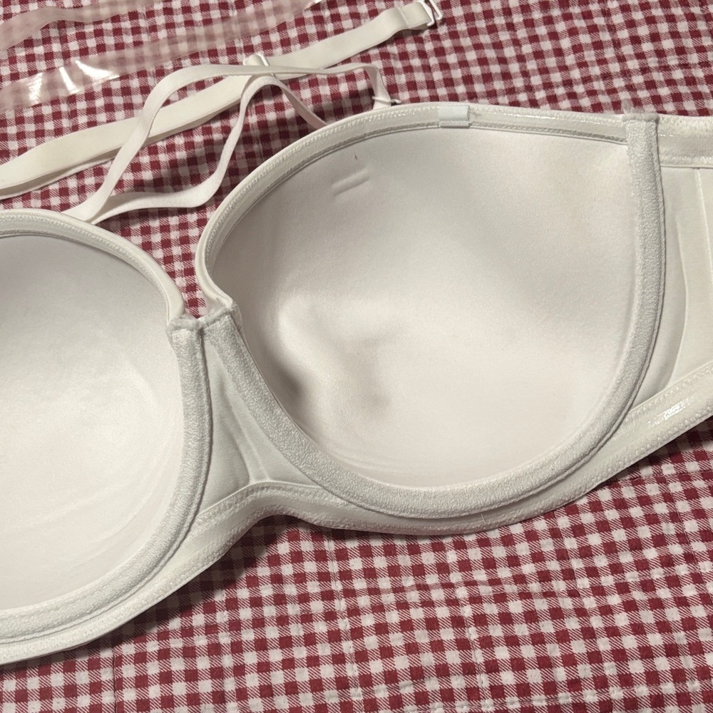 Cache 5-Way Convertible & Strapless Bra - Picture 14 of 14